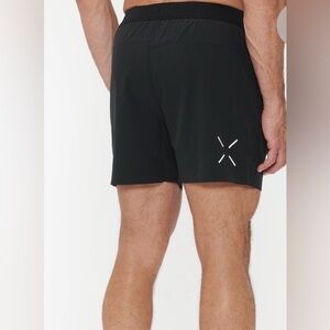 TEN THOUSAND mens size large black Interval shorts